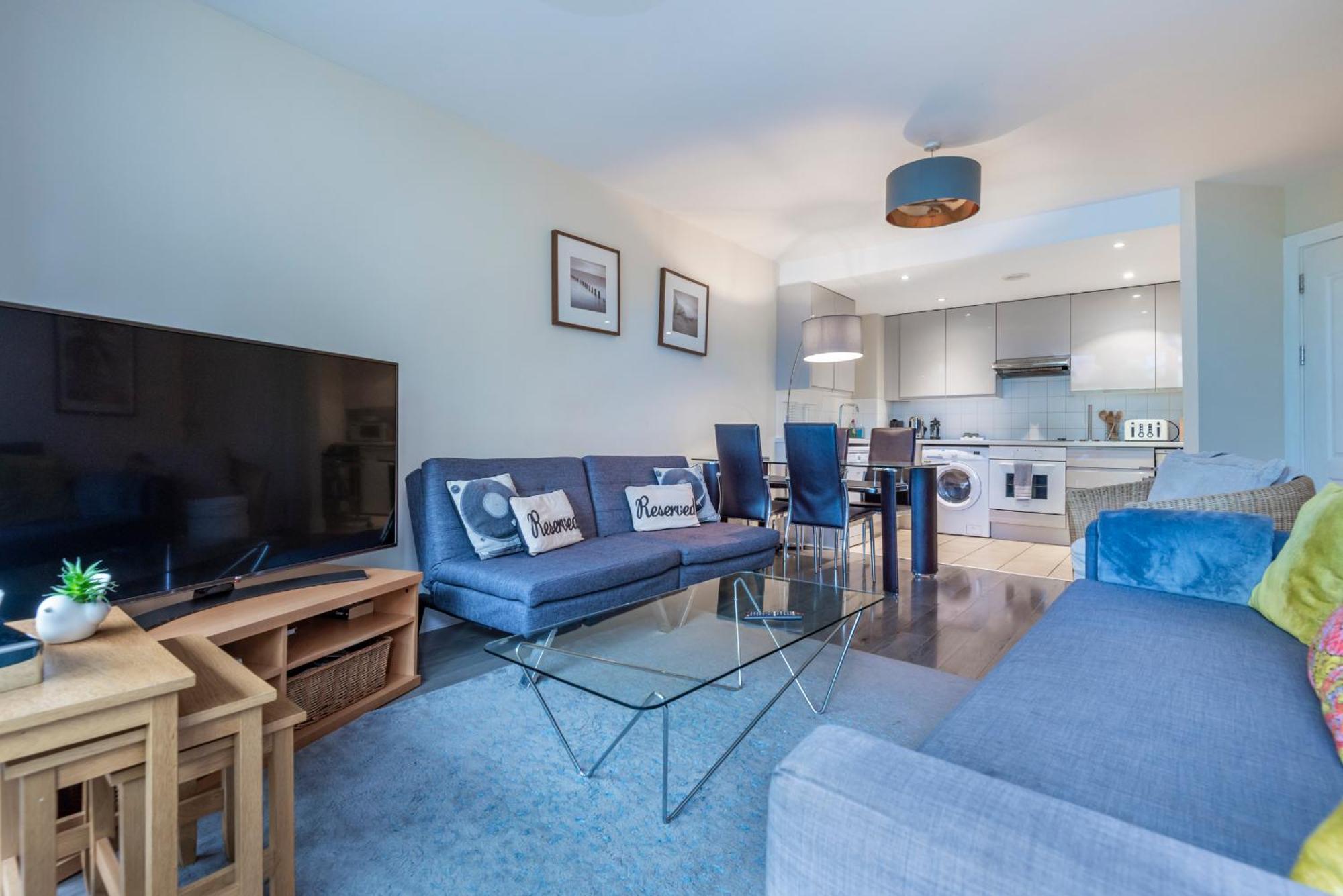 Battersea Power Station Apartment Лондон Екстер'єр фото