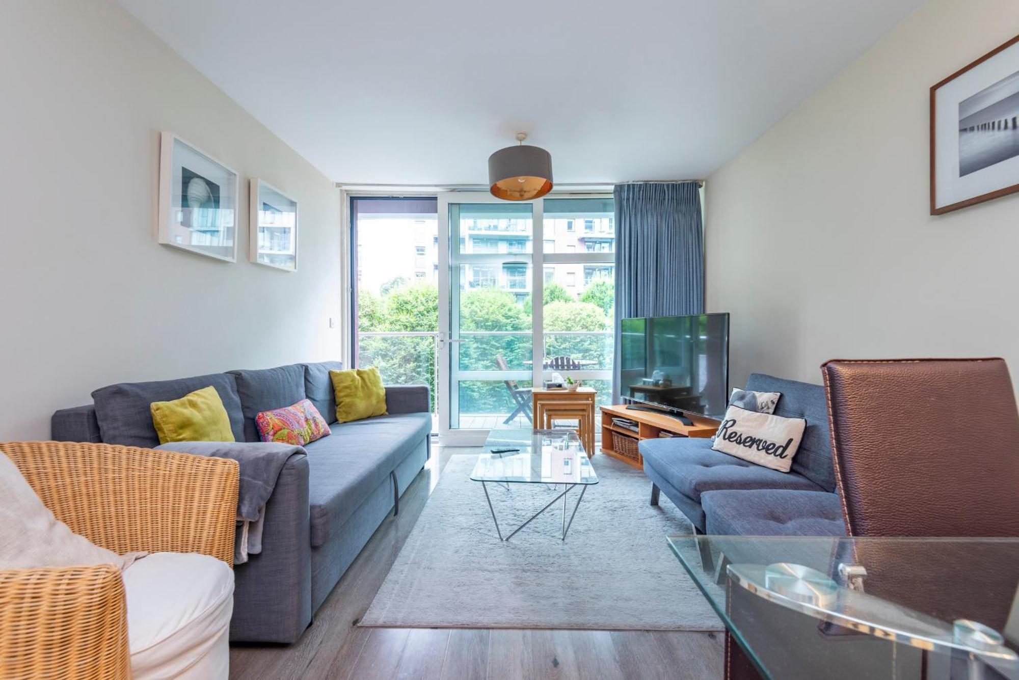 Battersea Power Station Apartment Лондон Екстер'єр фото