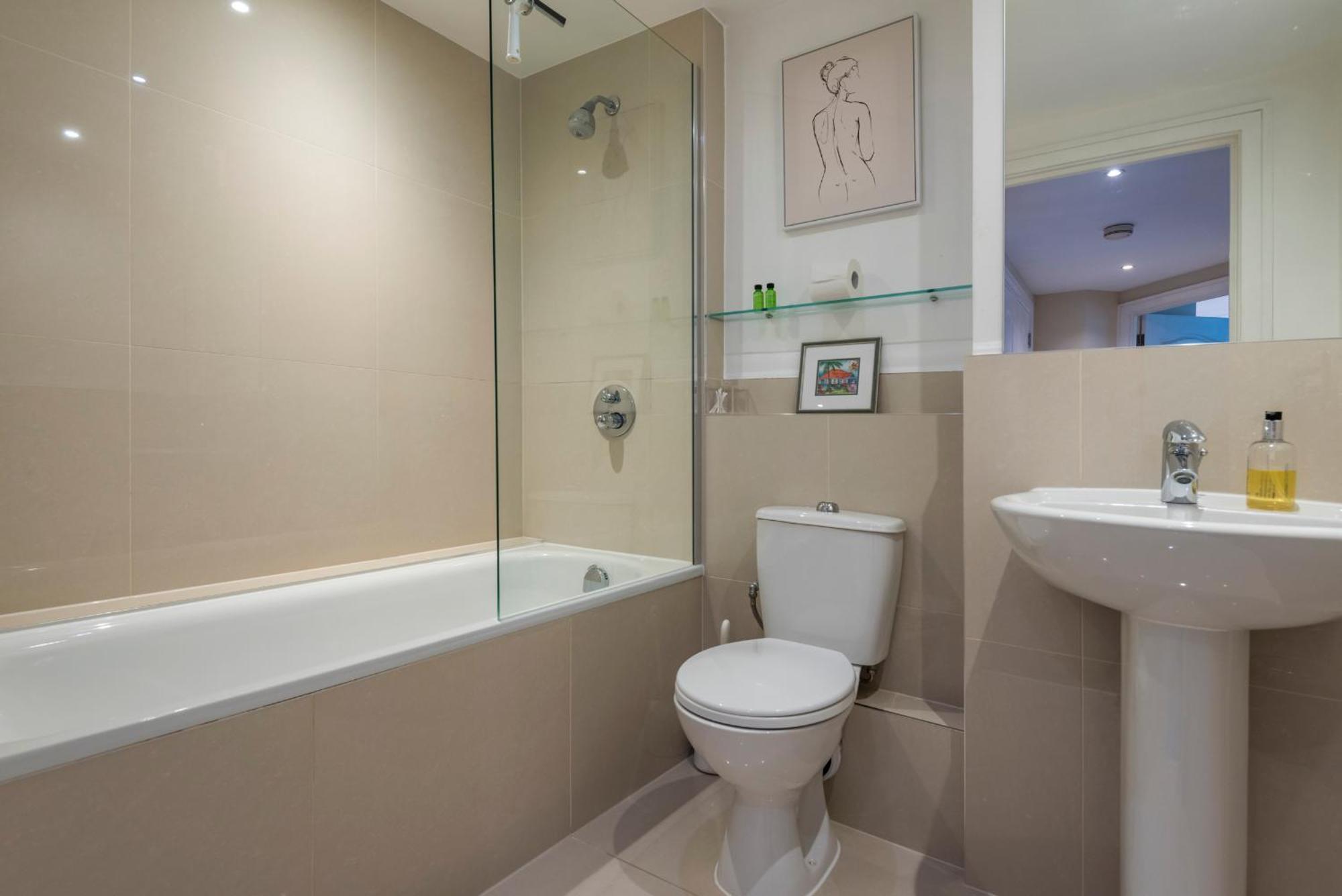 Battersea Power Station Apartment Лондон Екстер'єр фото