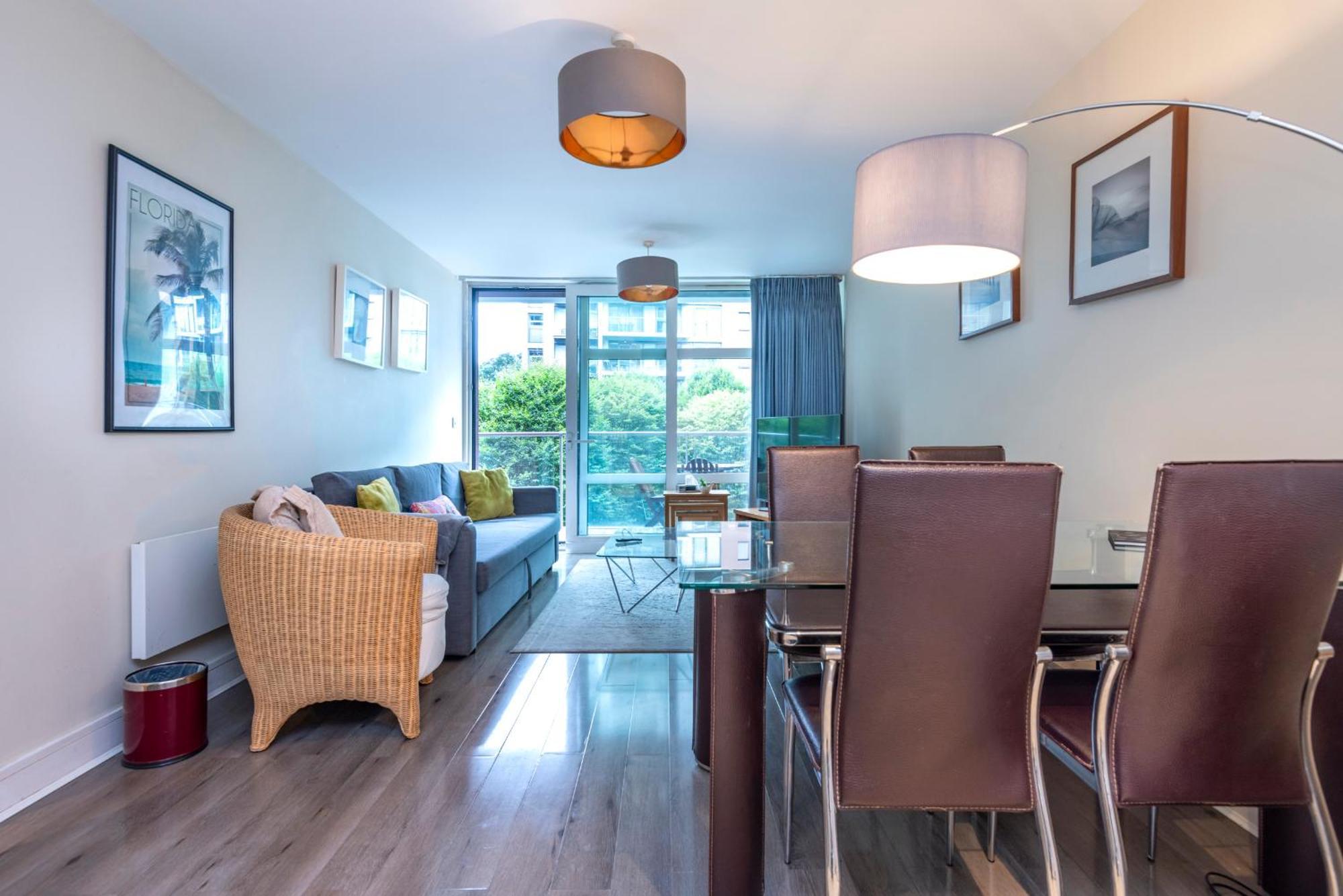 Battersea Power Station Apartment Лондон Екстер'єр фото